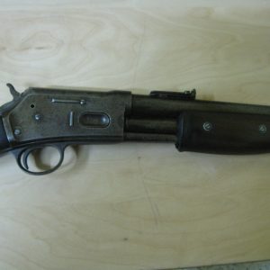 Carabina storica a pompa Colt