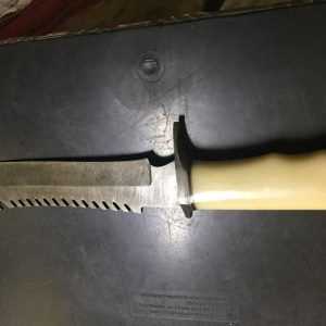 Knife Damasco impugnatura osso  con fodero in cuoio